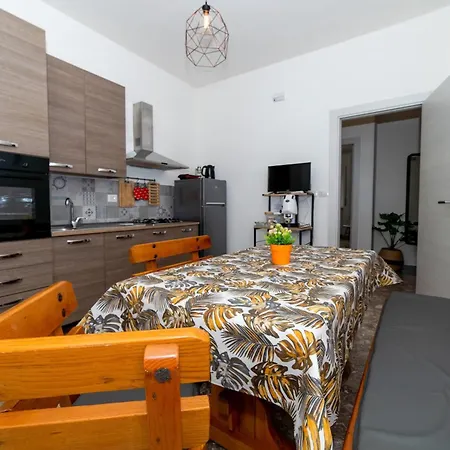 Apartman Robertone *